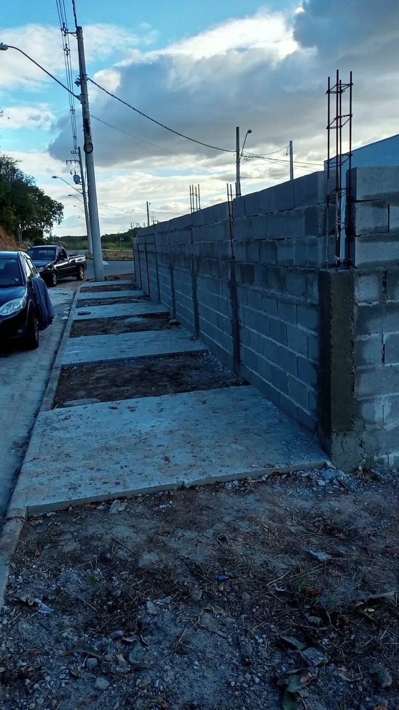 Imagem Terreno à venda 212M², Loteamento Residencial e Comercial Flamboyant, Pindamonhangaba - SP