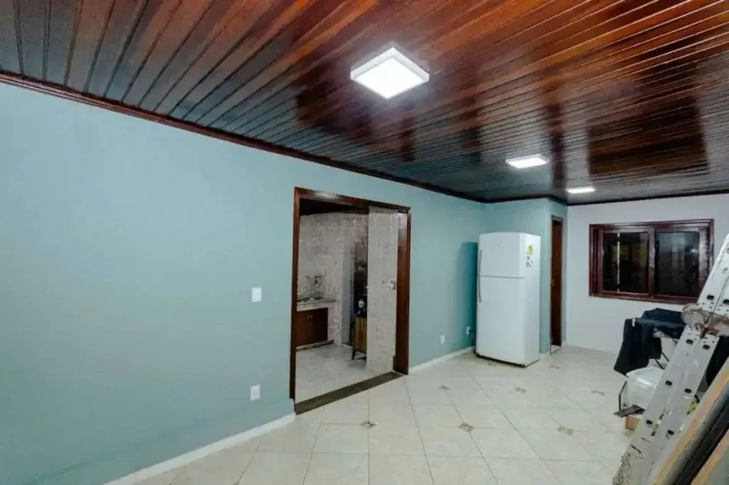 Imagem Casa à venda com 3 dormitórios, 1 suíte e espaço gourmet em terreno alto