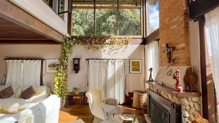 Imagem Casa de Condomínio em Campos do Jordão