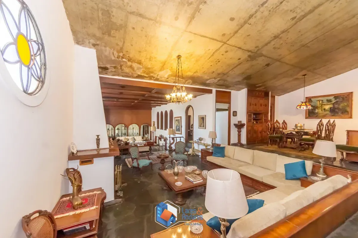 Imagem Casa para venda em Campo Belo com 5 quartos, sendo 4 suítes, 369m²