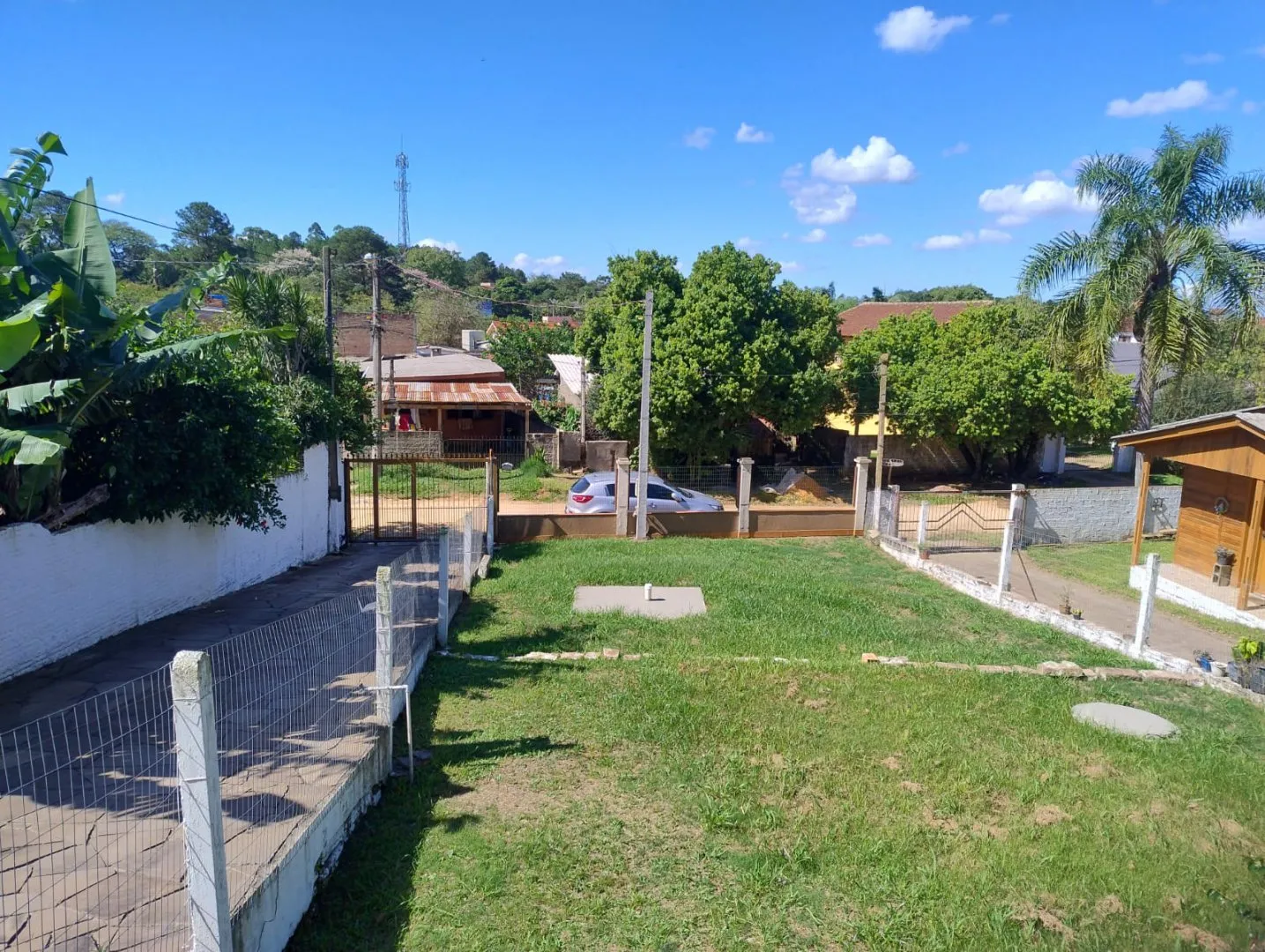 Imagem Casa com quintal a venda no bairro Tarumã em Viamão