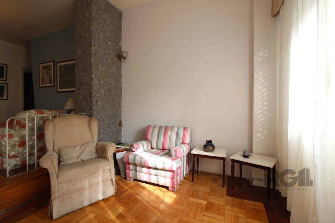 Imagem Casa à venda 4 quartos (dormitórios), suíte, 3 vagas - Partenon, Porto Alegre