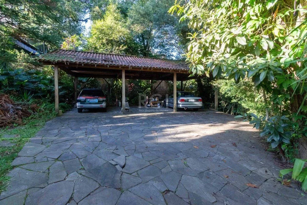 Imagem Casa para Venda - 192m², 4 dormitórios, sendo 3 suites, 4 vagas - Tristeza