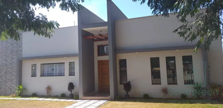 Imagem Chacara de 1500 m² em condomínio fechado. Represa de Piracaia