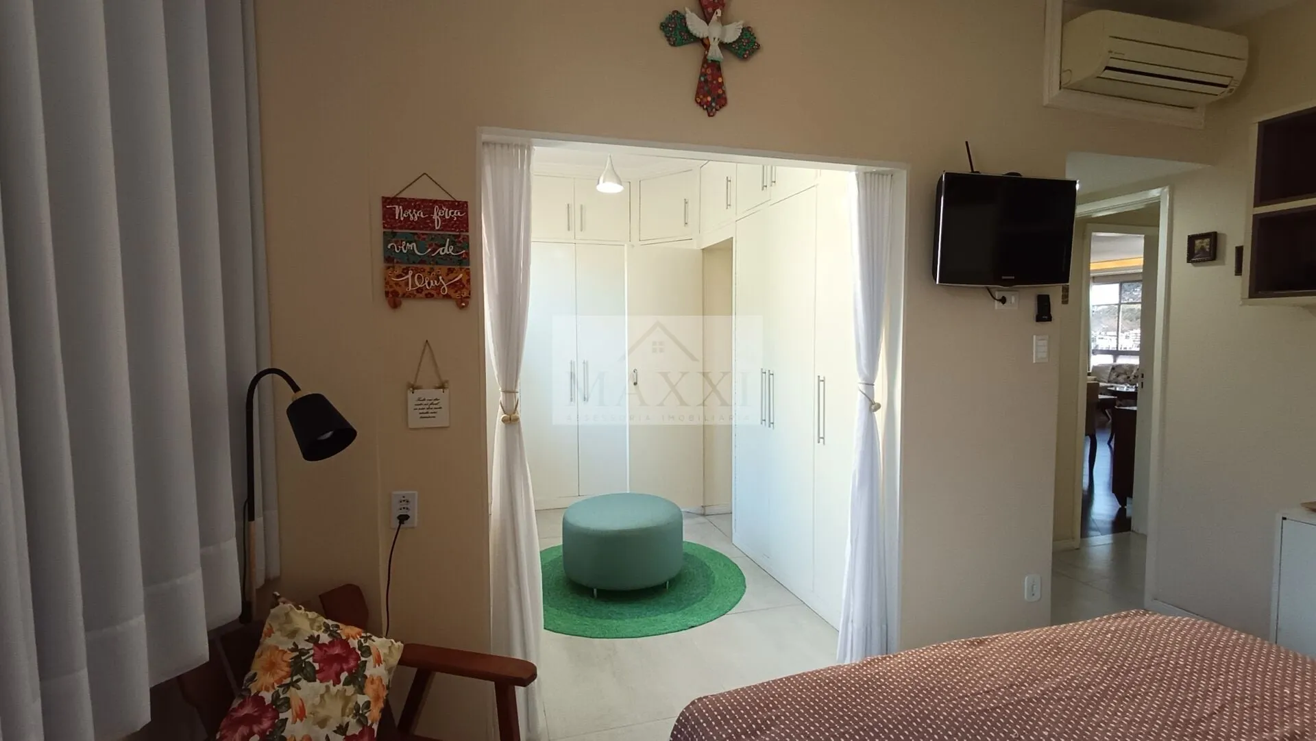 Imagem Edifício Tour Fontainebleau - Oportunidade Única: Apartamento à Venda no Bairro Tijuca, Rio de Janeiro-RJ