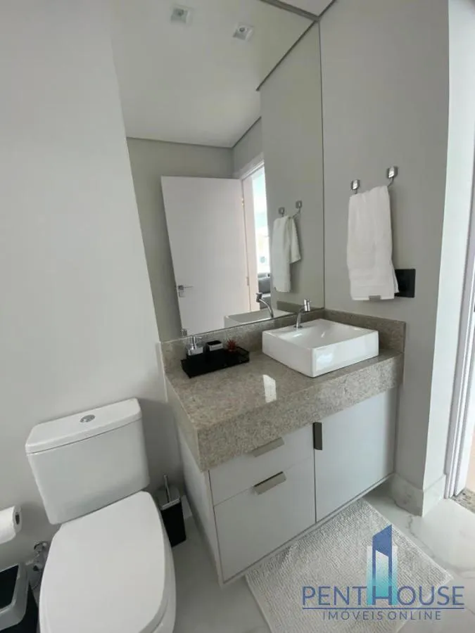 Imagem Apartamento Zona Central para Venda em Balneário Camboriú, CENTRO, 2 dormitórios, 1 suíte, 2 banheiros, 1 vaga