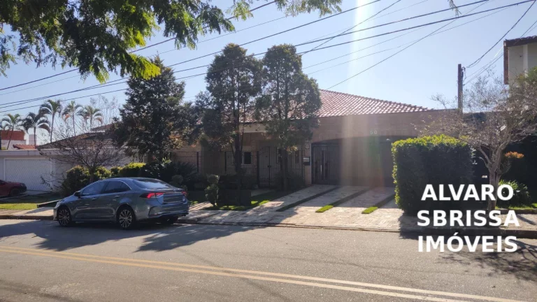 Imagem Casa térrea no bairro Alto das Palmeiras em Itu SP. Local charmoso e aconchegante, estritamente resl, ruas arborizadas. e rodeado de condominios.