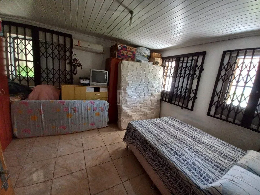Imagem Casa para Venda - 120m², 2 dormitórios, sendo 1 suites, 3 vagas - Hípica