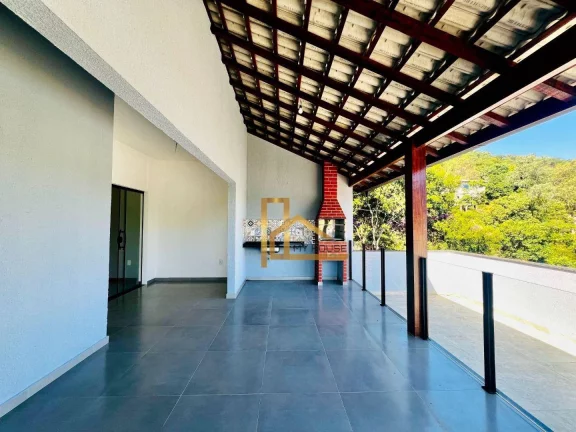 Imagem Casa com 3 dormitórios sendo 1 suíte e vista privilegiada à venda, 201 m² - Vale das Nações - Teresópolis/RJ