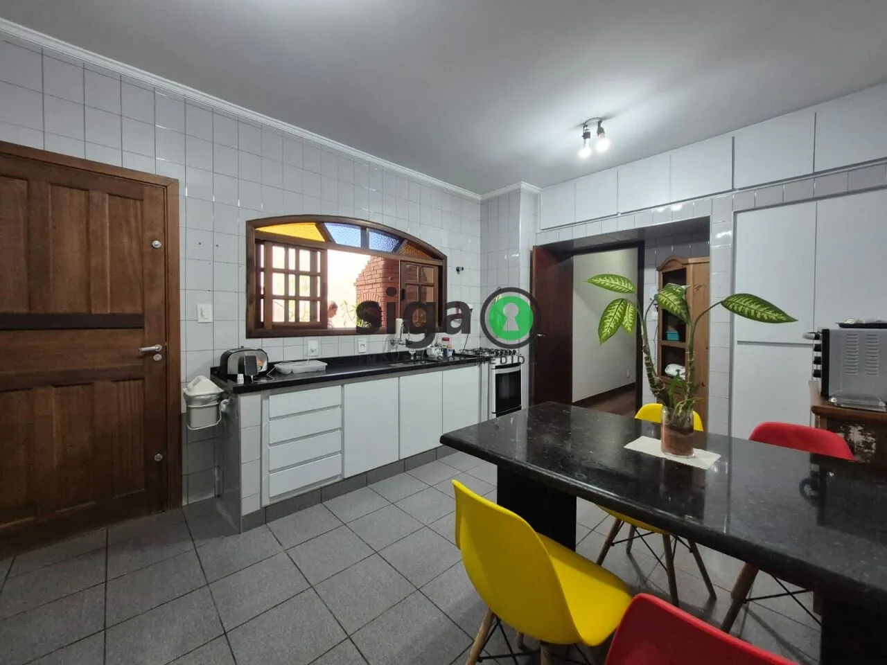 Imagem Casa de 173 metros 4 dormitórios, sendo 2 suítes, 2 vaga a venda no Butantã