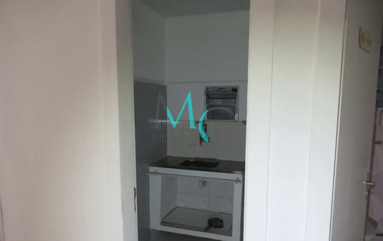 Imagem Sala Comercial à venda, no calçadão de Campo Grande, Rio de Janeiro, RJ