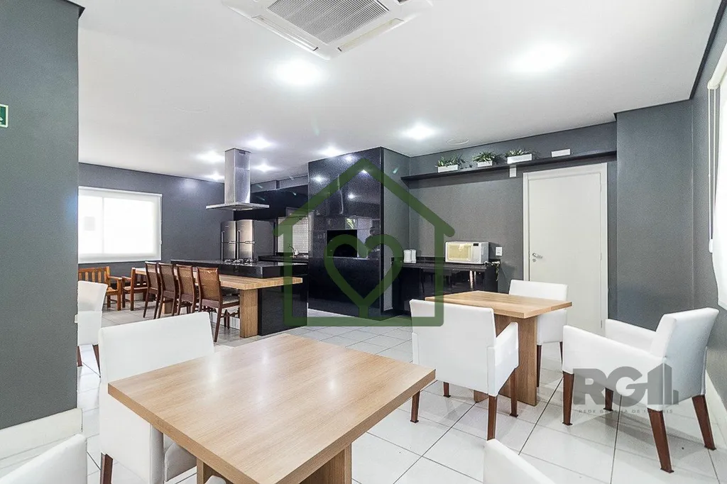 Imagem Apartamento semi mobiliado, originalmente com 3 dormitórios, atualmente transformado em 2, sendo um...