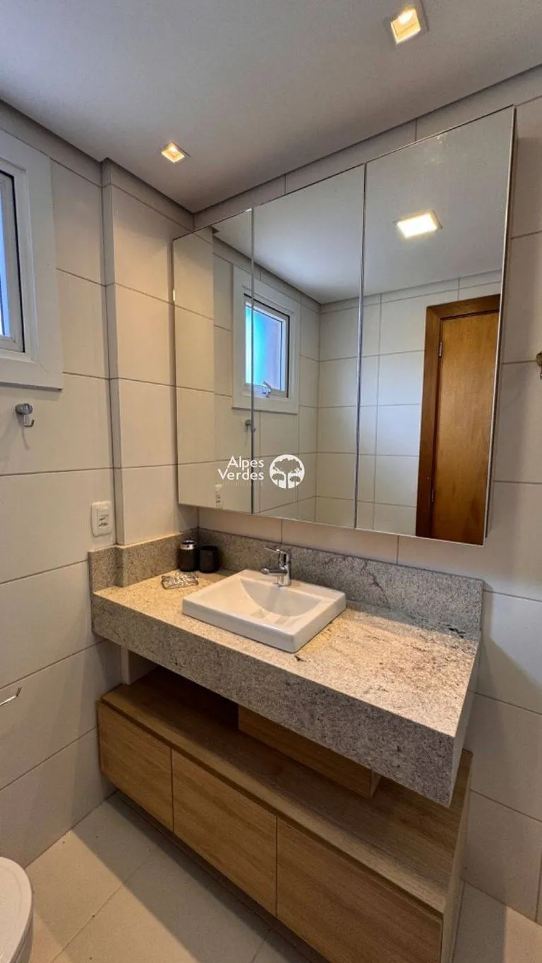 Imagem Vende-se Apartamento em Gramado, Floresta, com 2 quartos