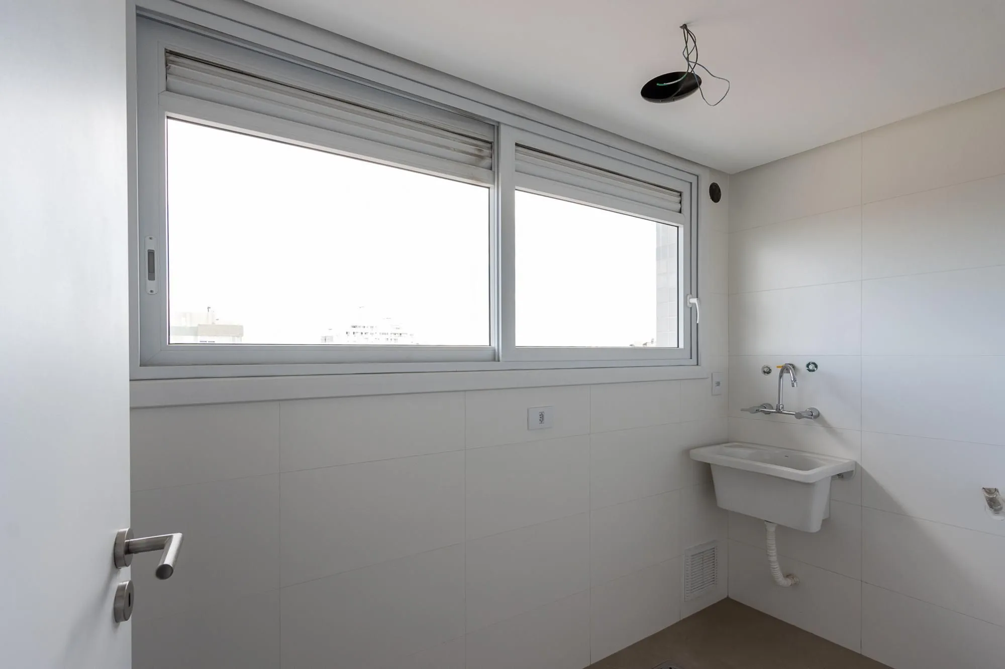 Imagem Apartamento de 3 dormitórios, 3 suítes, e 4 vagas, no bairro Jardim Lindoia