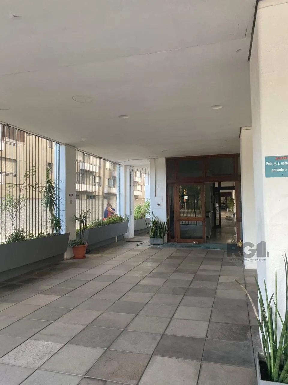 Imagem Vende-se apartamento impecável de 2 dormitórios