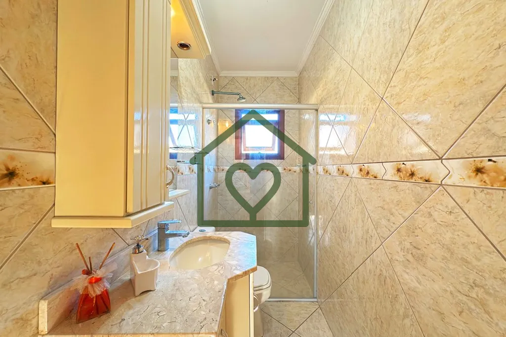 Imagem casa em condomínio, projetada para oferecer conforto, praticidade e ambientes acolhedores para toda...