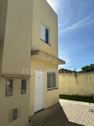 Imagem Excelente Oportunidade! Sobrado com 2 dormitórios em condomínio fechado.