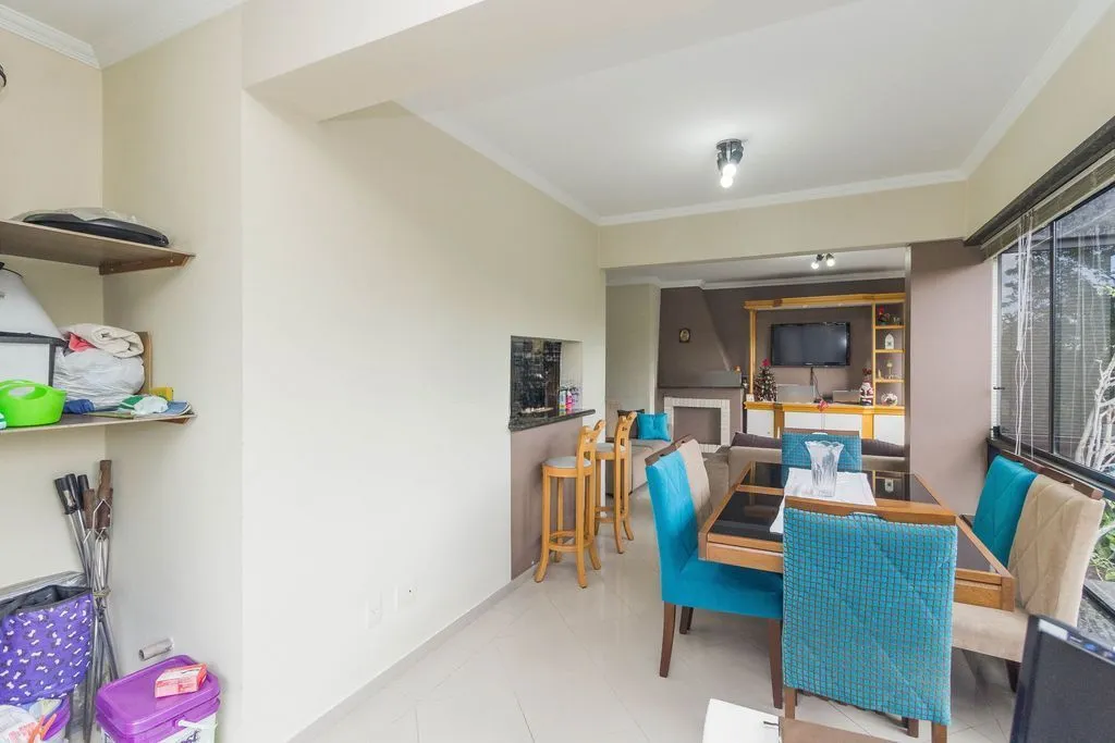 Imagem Apartamento de 3 dormitórios no bairro Jardim Itu Sabará - Porto Alegre