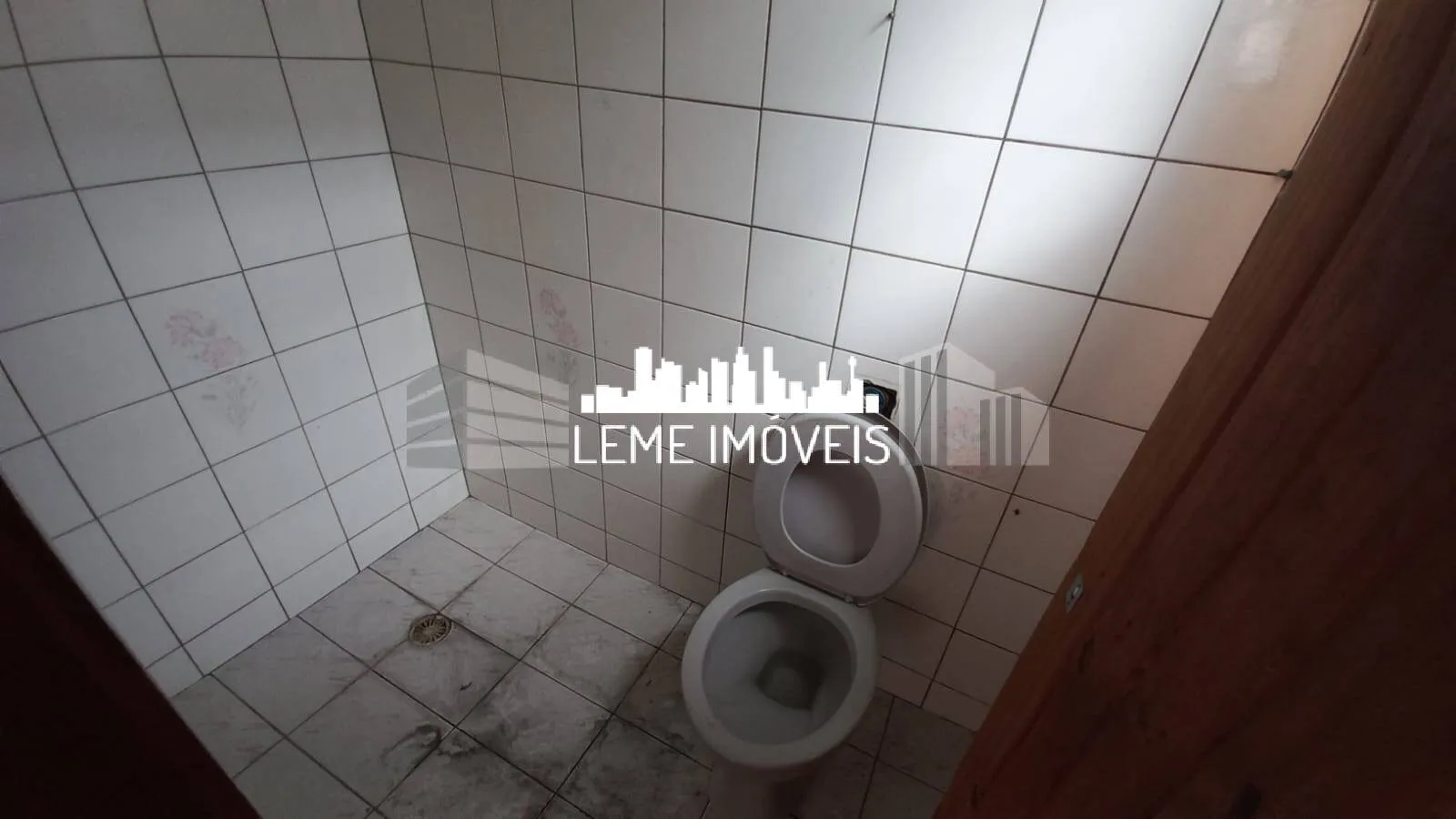 Imagem IMOVEL PARA RENDA COM SALÃO COMERCIAL