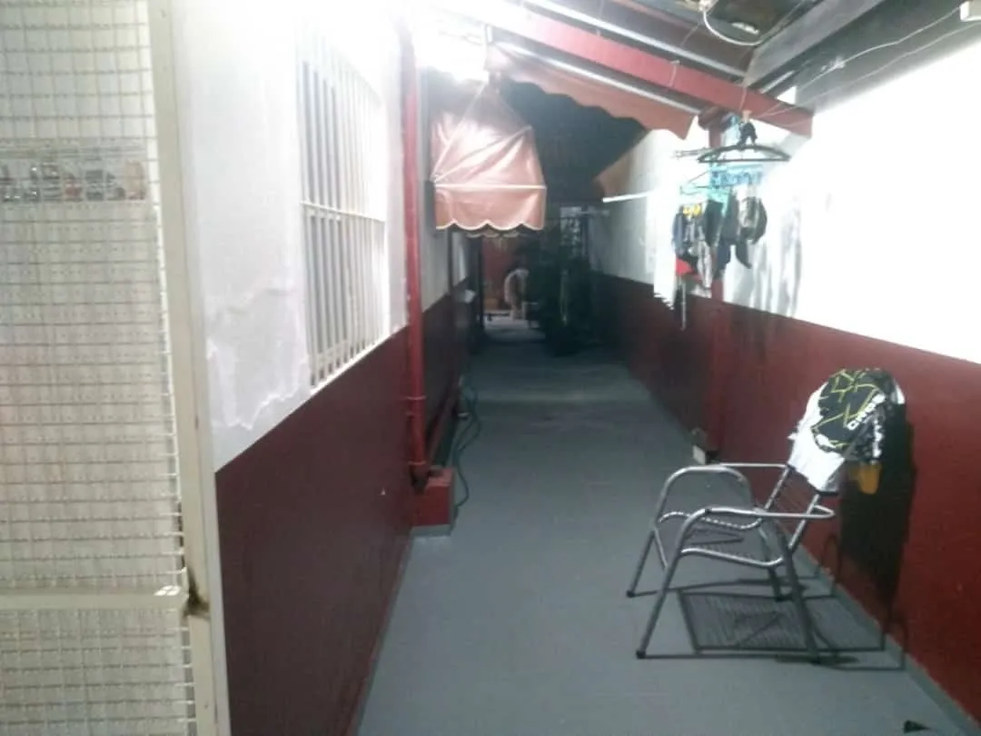 Imagem Casa à venda 4 Quartos, 1 Suite, 3 Vagas, 300M², Parque São Domingos, Pindamonhangaba - SP