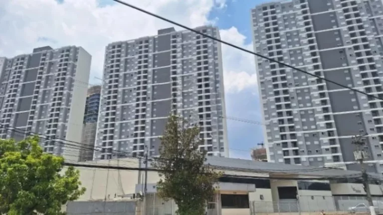Foto do imóvel LAPARQUE - ENGELUX - Apartamento de 41m², 2 dormitórios, com varanda e vaga de garagem!