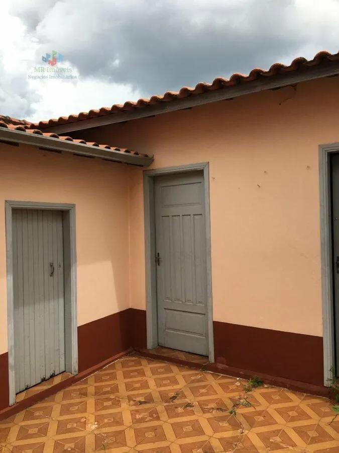 Imagem Casa-Alvenaria-para-Venda-em-Centro-Tatui-SP