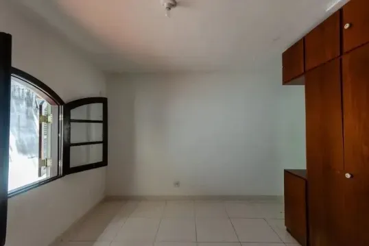 Imagem Casa com 3 Quartos para Alugar, 300 m² em Conjunto Residencial Vista Verde - São Paulo