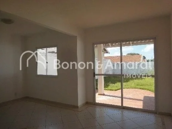 Imagem Excelente casa em condomínio, com 3 quartos com armários, 1 suíte com closet, 1 WC social com gab...