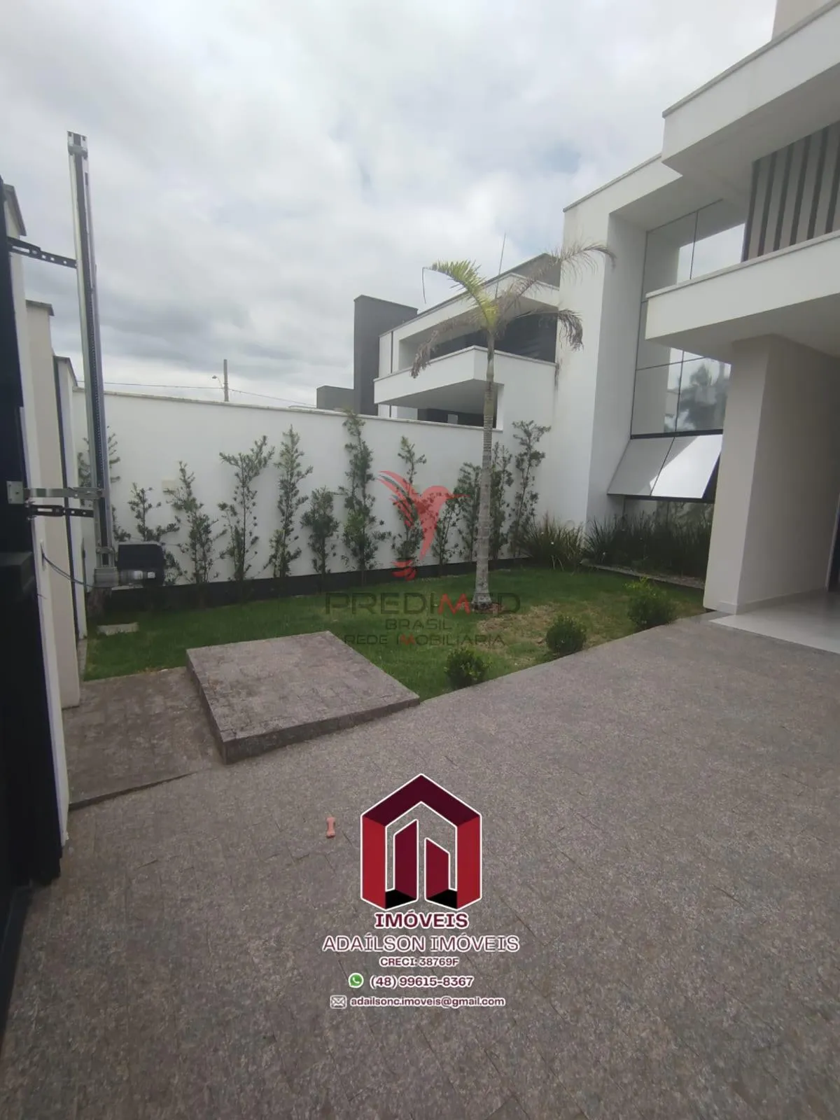 Imagem Casa com 3 Quartos sendo um suíte à venda, 104m² Privativos - 2 vagas Tijucas SC Brasil