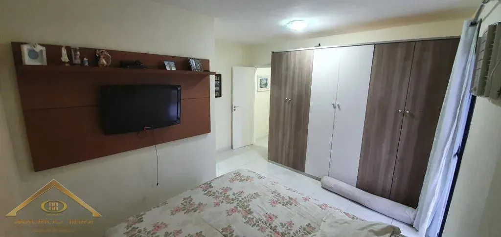 Imagem Casa em Condomínio para Venda em Cabo Frio / RJ no bairro Parque Burle