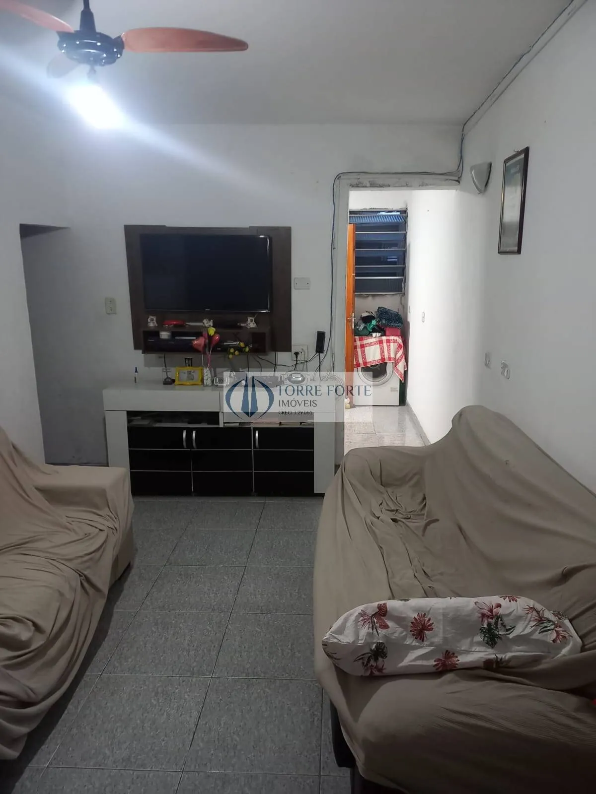 Imagem Sobrados com 8 dormitorios 4 suites 2 vagas cobertas na Penha.