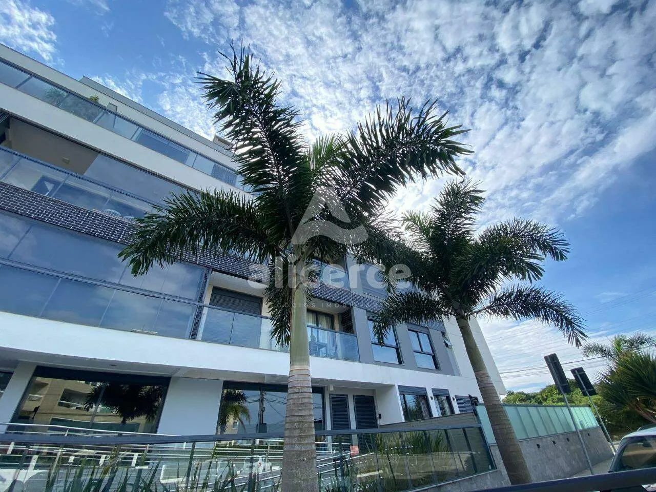 Imagem Apartamento à venda com 3 quartos 3 suítes, 140,23m² em Campeche Florianópolis