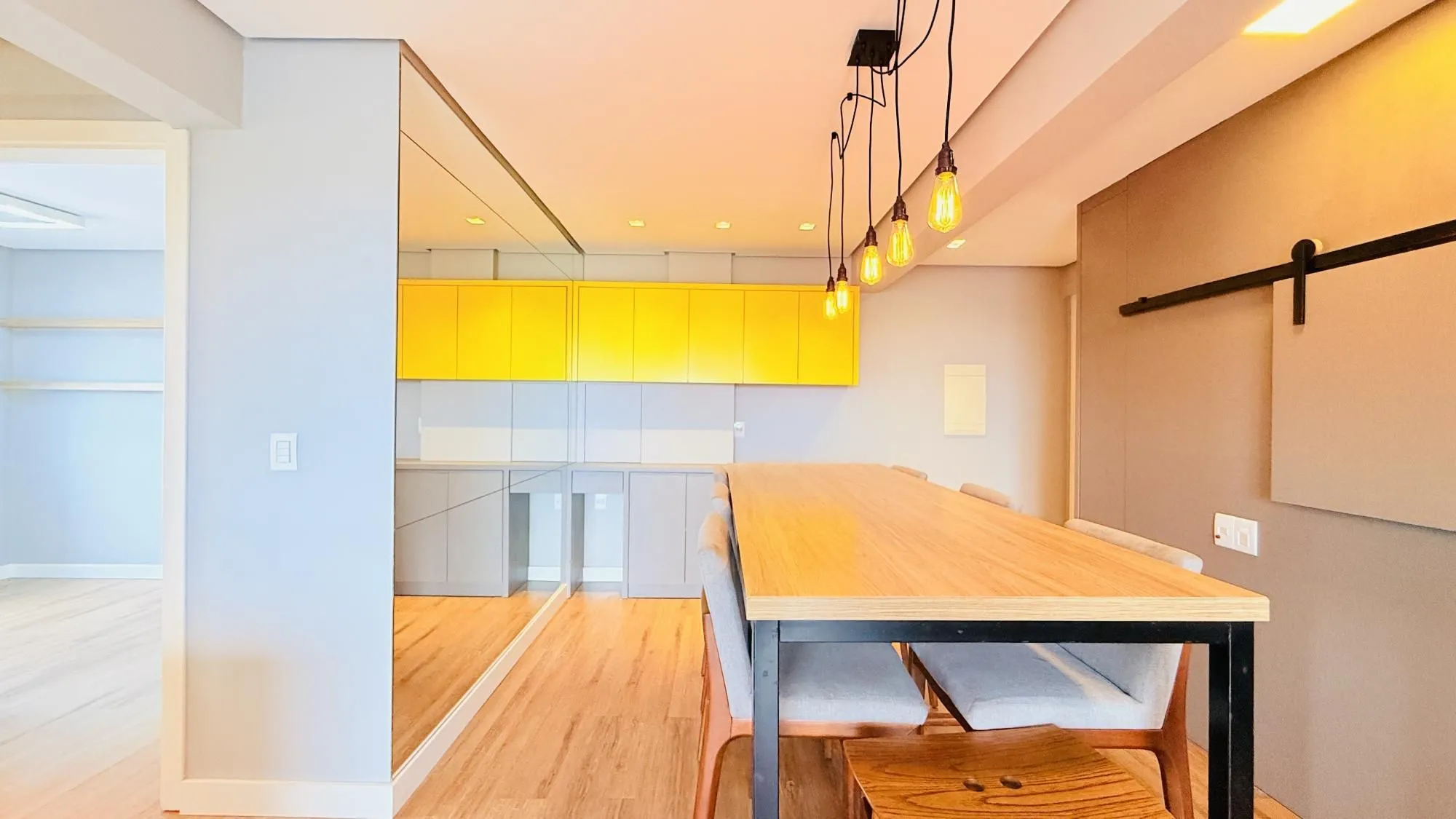Imagem Apartamento para comprar com 2 dormitórios sendo 1 suíte