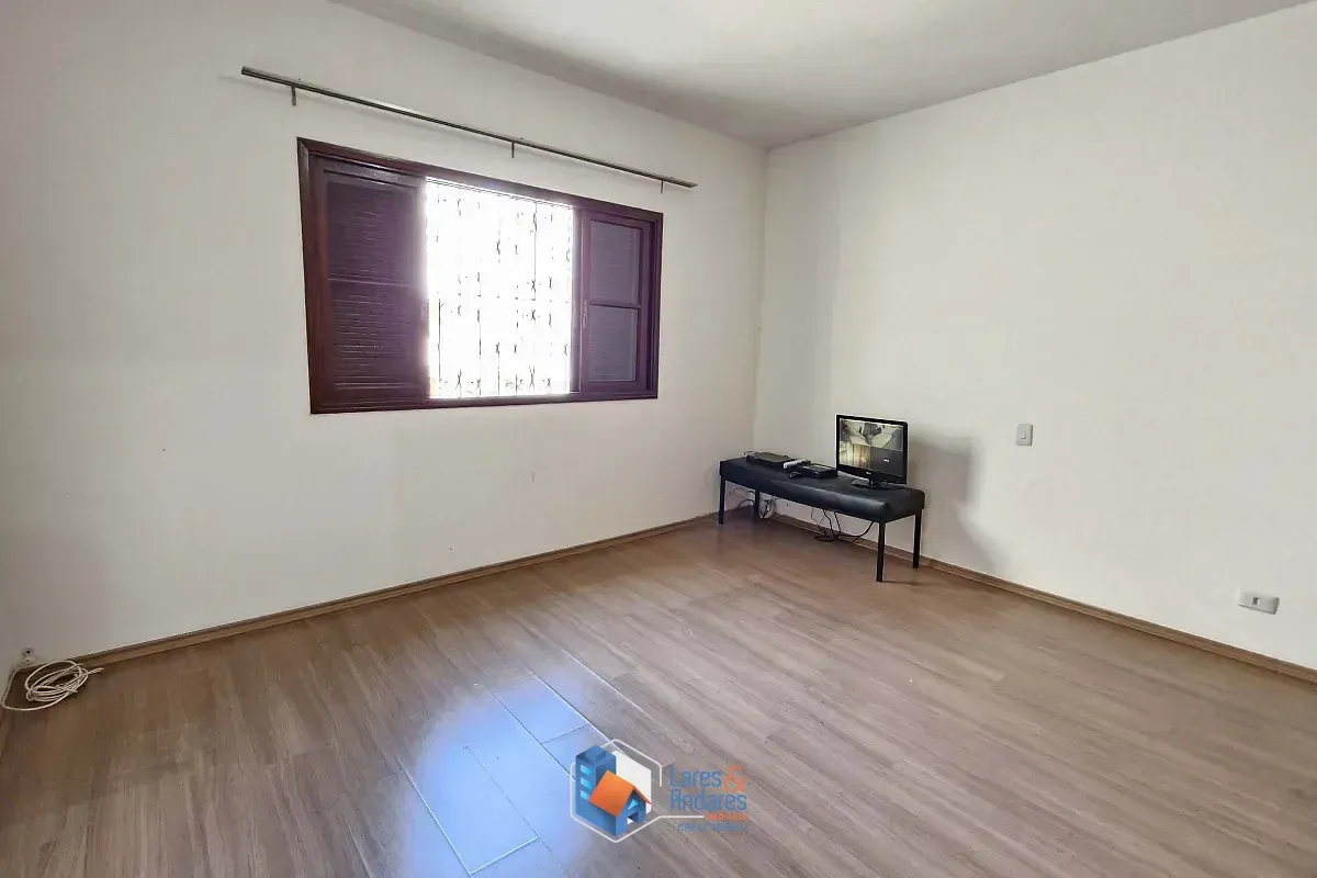 Imagem Sobrado para venda em Vila Baruel com 6 quartos, sendo 2 suítes, 240m²