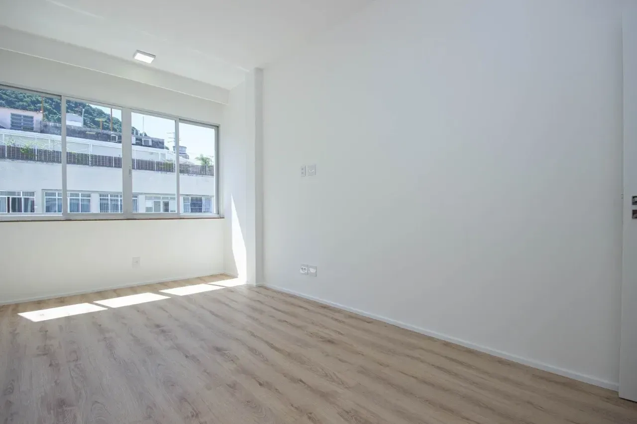 Imagem Apartamento com 2 Quartos à Venda, 106 m² em Copacabana - Rio de Janeiro