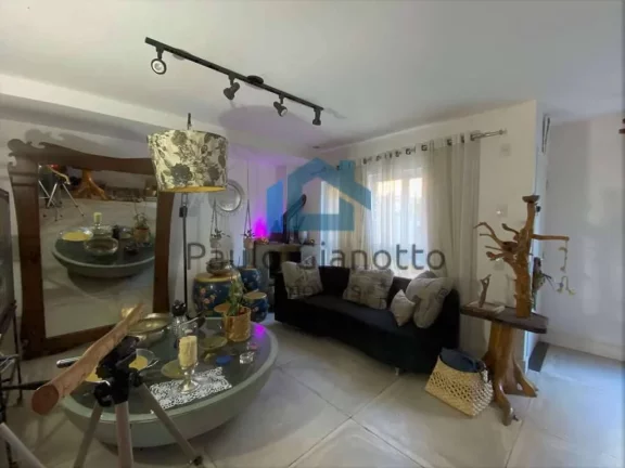 Imagem Casa à venda em condomínio próximo ao Shopping Granja Viana