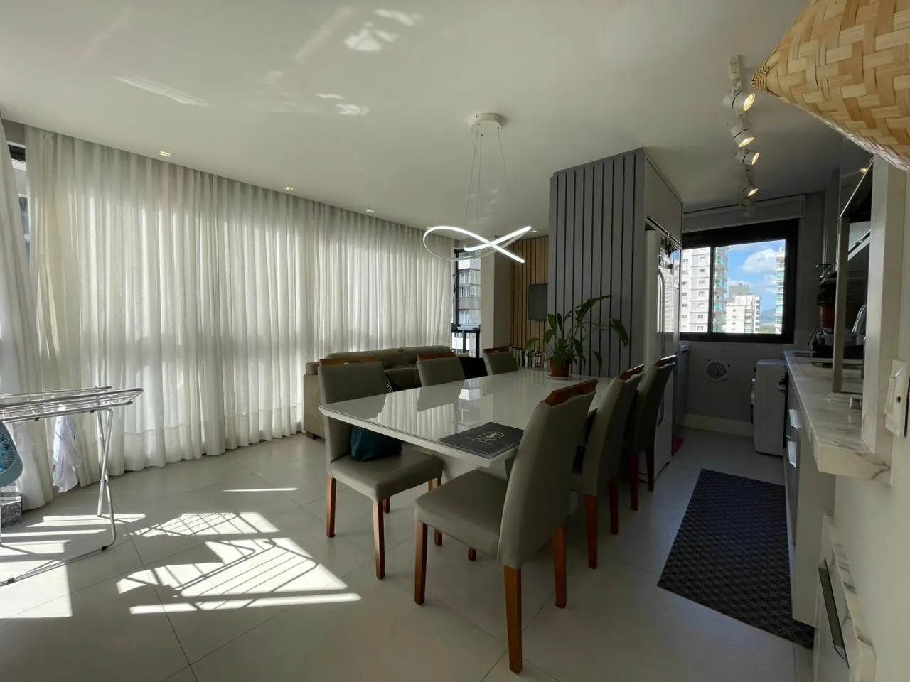 Imagem Apartamento à venda com 98.8m2 por R$ 2.130.000,00