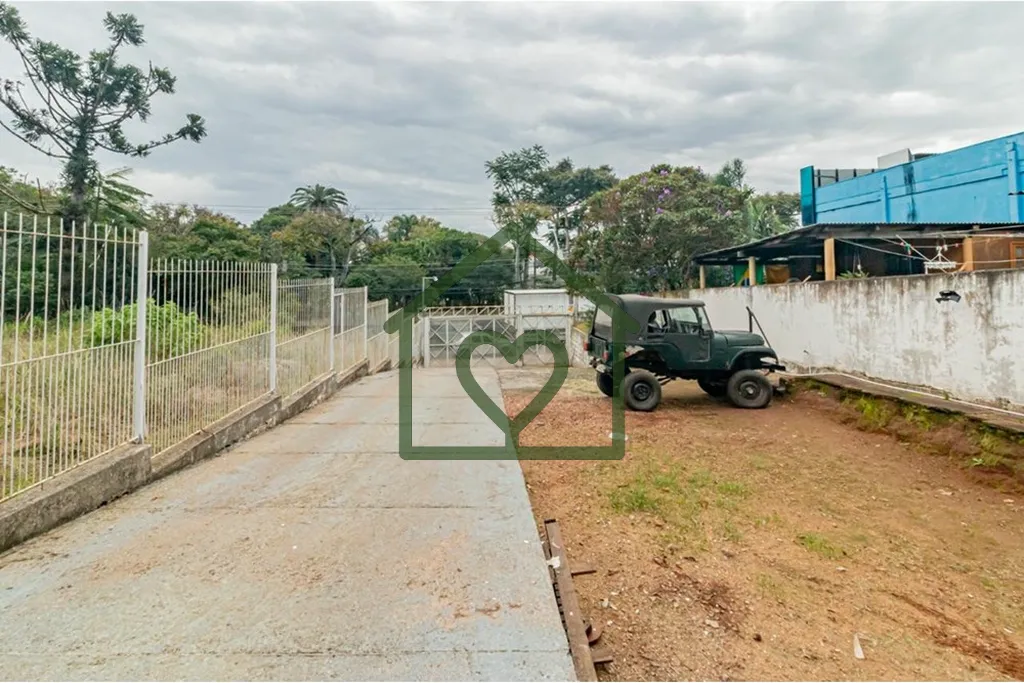 Imagem Descubra o seu novo lar na zona sul de Porto Alegre, localizada na AVENIDA NONOAI. Esta deslumbrante...