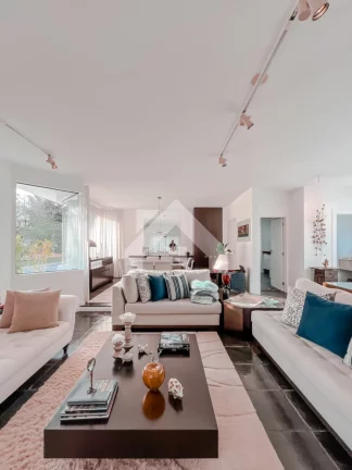 Imagem Casa de Condomínio em Alphaville - Santana de Parnaíba, SP