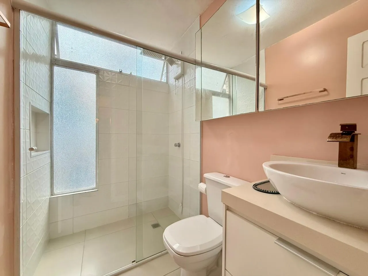 Imagem Apartamento com vista para o mar à venda com 120m2 por R$ 2.300.000,00