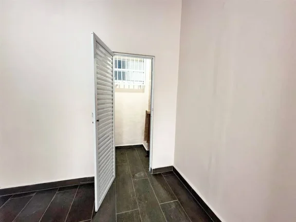 Imagem COMERCIAL COM 27 m² - BOQUEIRAO - PRAIA GRANDE SP