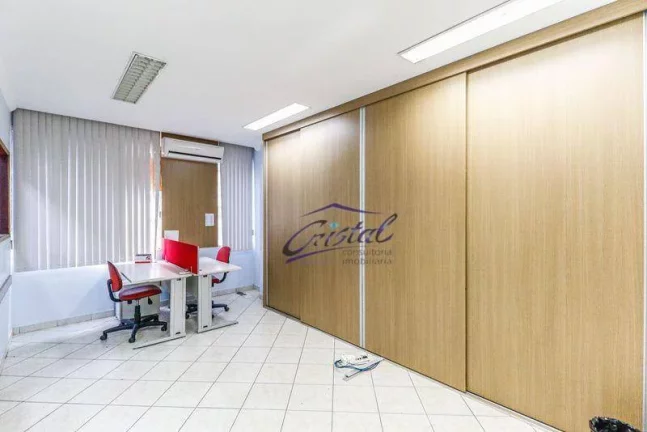 Imagem Sala Comercial e 4 banheiros à Venda, 441 m²
