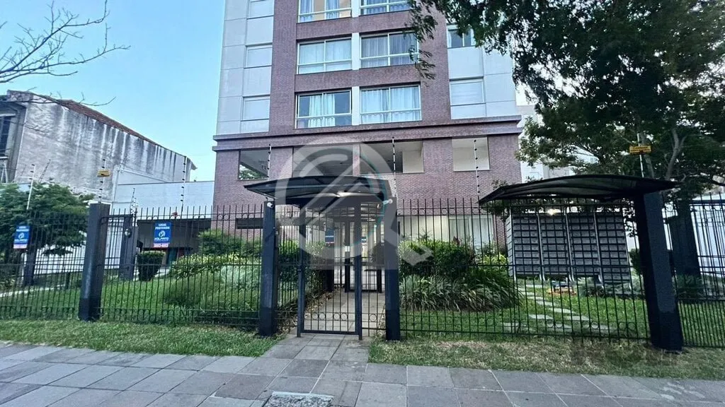 Imagem Apartamento de um dormitório localizado no charmoso Bairro Menino Deus, apresenta-se semi-mobiliado...