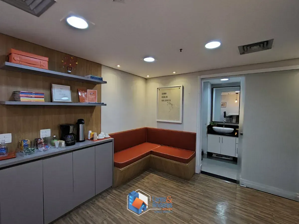 Imagem Conjunto comercial para venda em Cerqueira César, 88m²