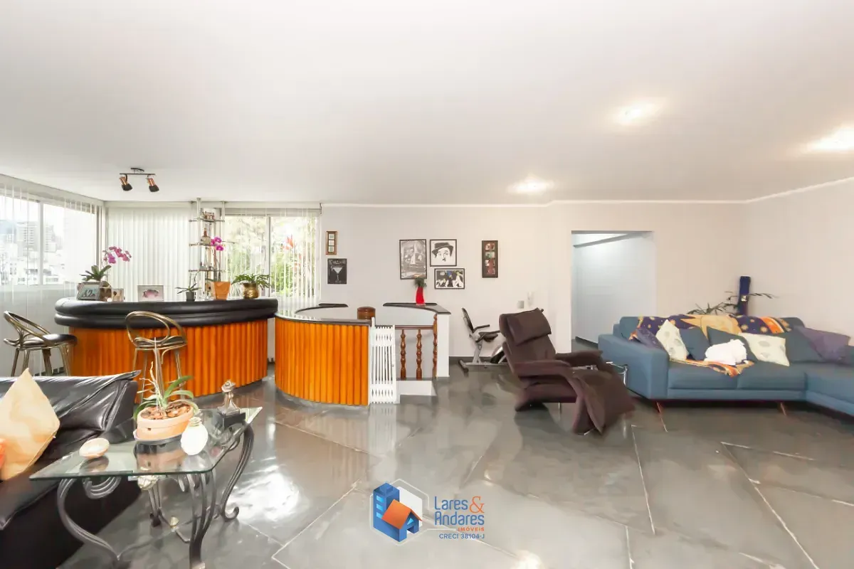 Imagem Cobertura para venda em Jardim Paulista com 4 quartos, sendo 1 suíte, 280m²