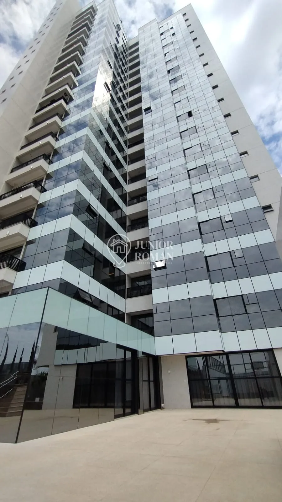 Imagem APTO 3 SUITES ÁREA GOURMET COND. EDIFÍCIO PALAZZIO VITORIA - RENATO GONÇALVES - BARREIRAS/BA