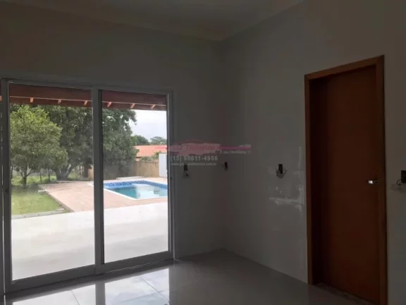 Imagem chácara com casa NOVA dentro de condomínio Vitassay