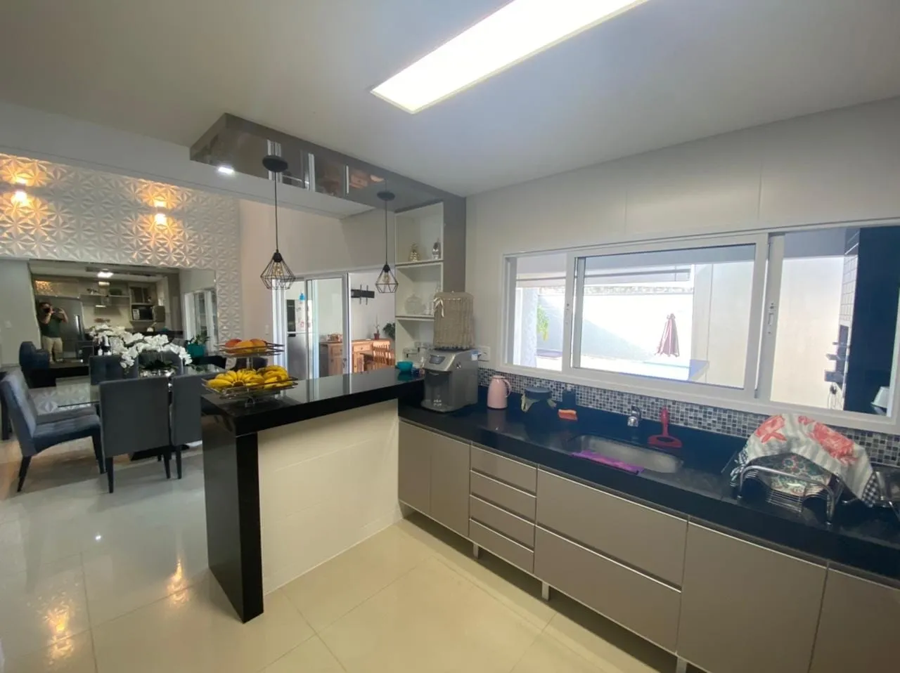 Imagem Casa à venda 3 Quartos, 1 Suite, 4 Vagas, 250M², Piracangaguá, Taubaté - SP | Condominio Jardim Oásis