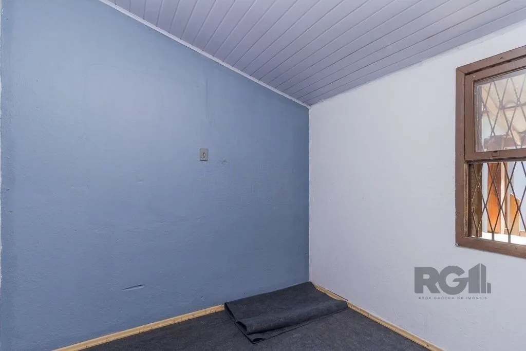 Imagem Casa de 5 dormitórios no bairro Sarandi