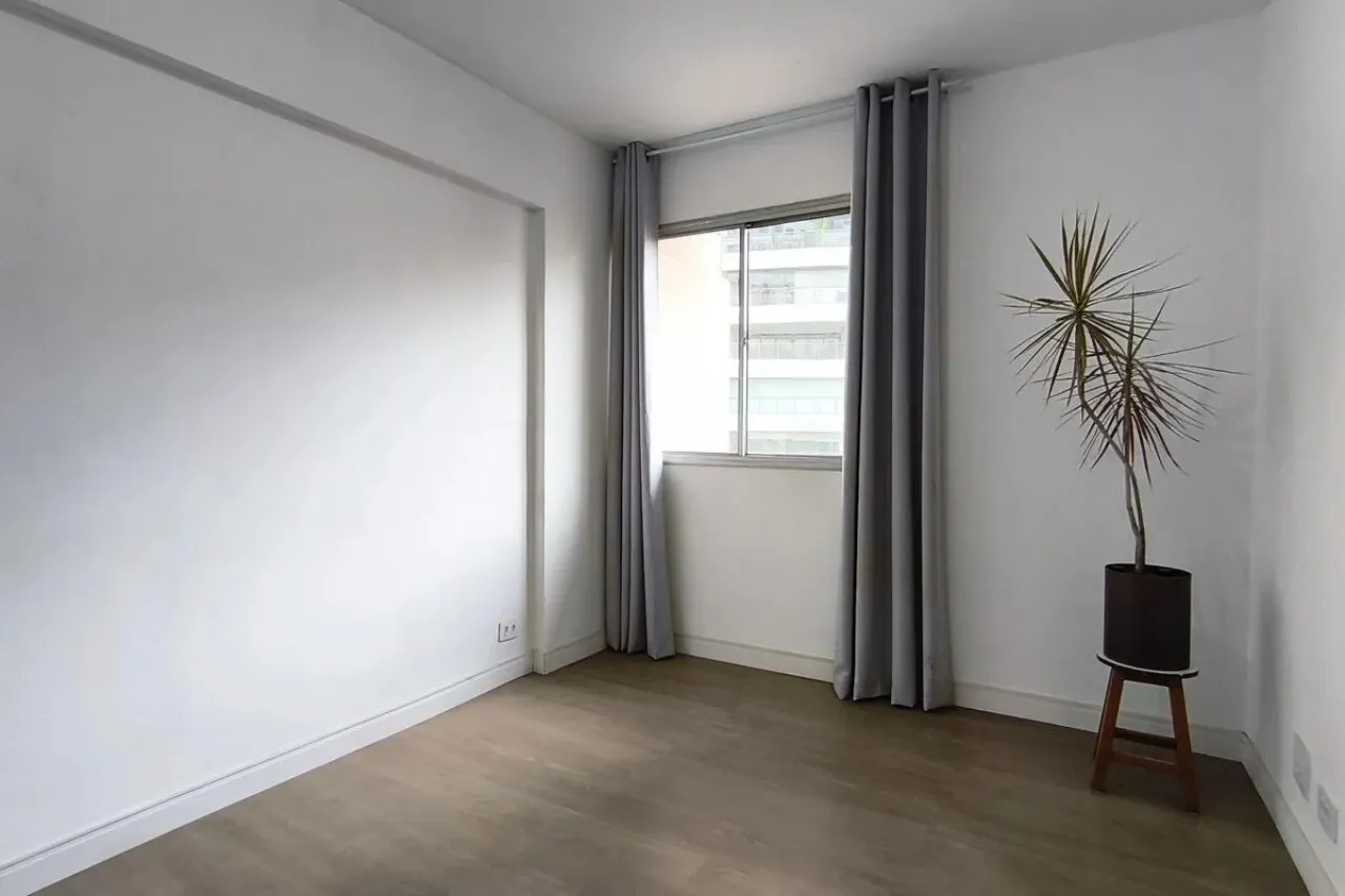 Imagem Apartamento Compacto com Vaga e Portaria 24h no Edifício Camboriú.